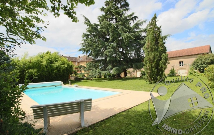  Annonces LUZECH Domain / Estate | PUY-L'EVEQUE (46700) | 400 m2 | 590 000 € 